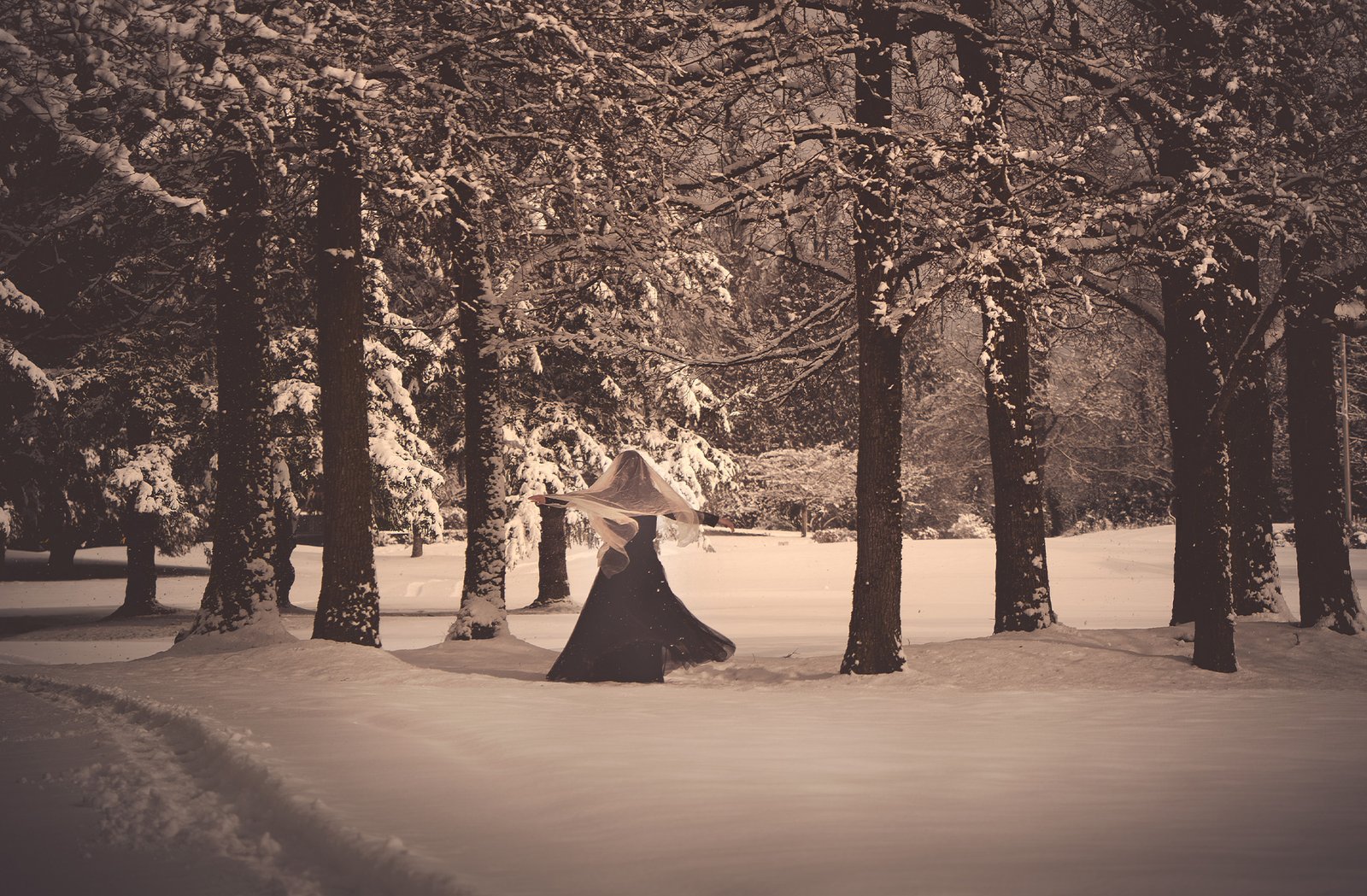 self-portrait-snowing-day-outdoor-photography-vancouver