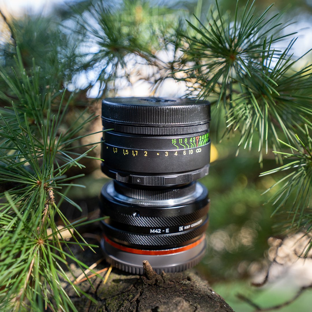 Helios 44-2 58mm f2 Russian vintage lens soft portrait image romantic photography outdoor