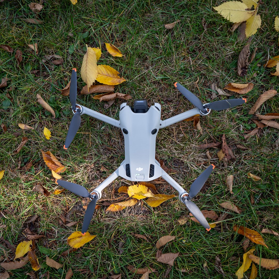 drone DJI mini pro 4 f 1.8 for arial footage outdoor landscape videography